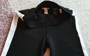 Uued H&M lühikesed püksid,134 (2 foto / 2)