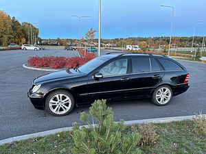 Mercedes Benz C180 2.0 95kW Бензин/Механика (2 фото из 9)