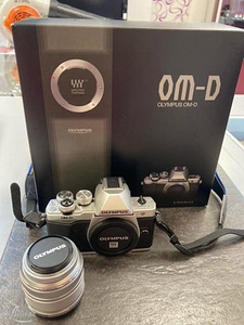 Olympus OM-D E-M10 Mark II + 14-42mm (3 foto / 3)