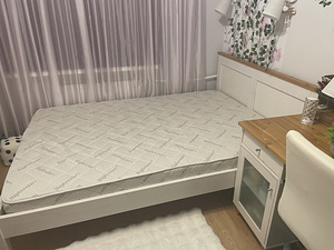 Кровать 140*200 (2 фото из 3)