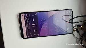 LG V30 (4/64 GB, Qualcomm 835, ESS Sabre Quad DAC, Hi-Res) (4 foto / 4)