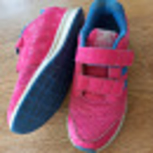 Tossud Adidas s 32 (3 foto / 3)