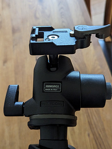 Statiivi kuulpea Manfrotto 468MGRC2 (2 foto / 2)