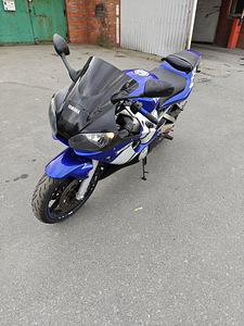Yamaha r6 2001 (1 foto / 4)