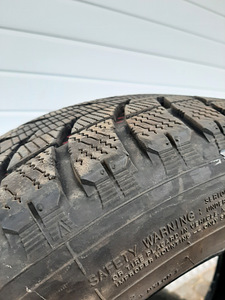 Lamellrehv Nankang Ice Activa Ice-1 205/55 R16 94Q XL (3 foto / 6)
