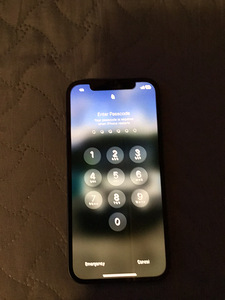 Apple iPhone 12 128GB (1 foto / 3)