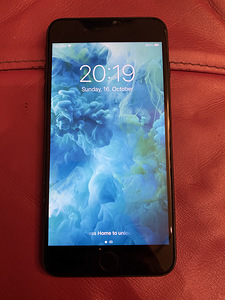 iPhone 7 Plus Jet Black 128GB (1 foto / 4)