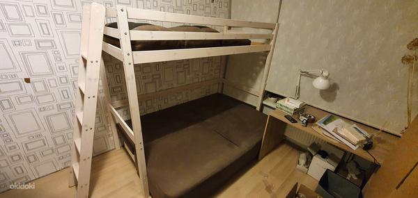 Двухъярусная кровать с лестницей (фото #3)
