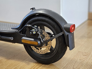 Xiaomi Mi Electric Scooter 1S (5 foto / 10)