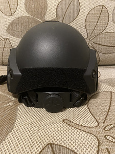 Airsofti kiiver FAST, must (3 foto / 5)
