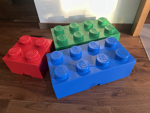 Lego tükid karbis (2 foto / 4)