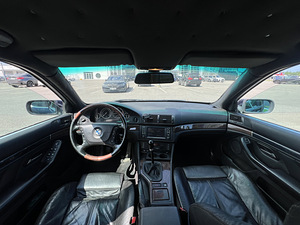 BMW 530d manuaal (6 foto / 9)