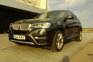 BMW X4 XDRIVE30D (2 foto / 14)