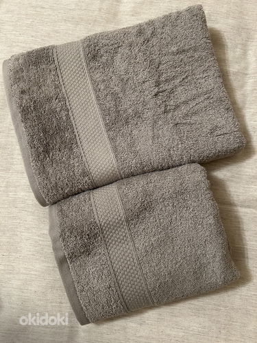 Froteerätikute komplekt: vannirätik 130/70, käte/näo rätik 50/90 cm.