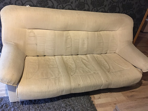 Диван и кресло (1 фото из 3)