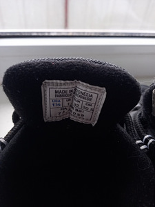 Reebok tossud r.32 (5 foto / 5)