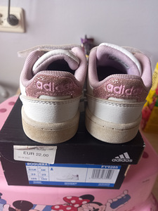 Tossud ADIDAS r.23 (5 foto / 6)