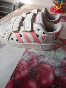 Adidase tossud r.24 (1 foto / 7)