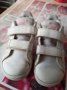 Adidase tossud r.24 (3 foto / 7)