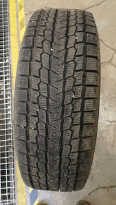 Lamellrehvid Yokohama 225/65R17 (1 foto / 2)