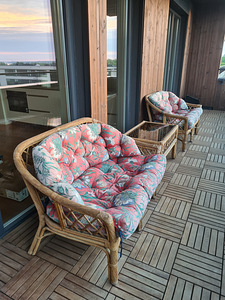 Aiamööbli komplekt (2 diivanit koos patjadega+laud) (4 foto / 7)