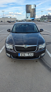 Skoda superb 2011a (2 foto / 8)