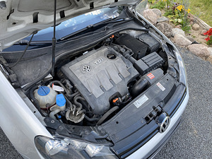 VW GOLF Variant 2011 1.6TDI (14 foto / 15)