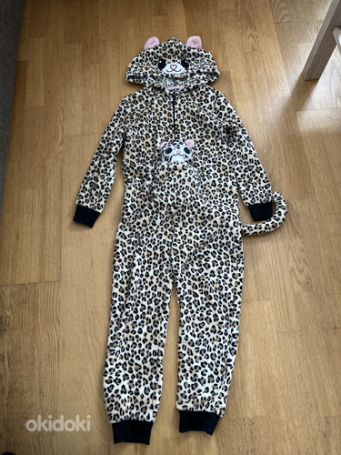 Комбинезон / пижама с леопардом р.128 (фото #1)