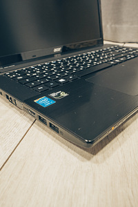 ACER Aspire V3-772G 17.3" (3 foto / 5)