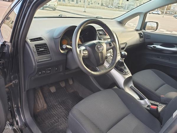 Toyota Auris 1.6 VVT-i Comfort Plus (фото #5)