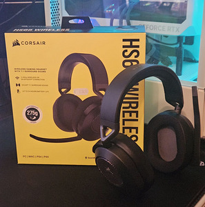 Juhtmevaba mängurikomplekt Corsair HS65 Carbon (1 foto / 2)