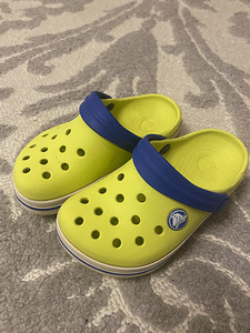 Детские crocs 25 размер (1 фото из 3)