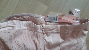 Kleit Lipsy s.42 (3 foto / 3)