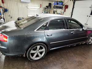 Audi S8 V10 5.2 331kw (3 foto / 10)