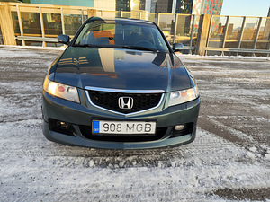 Honda accord (1 foto / 9)