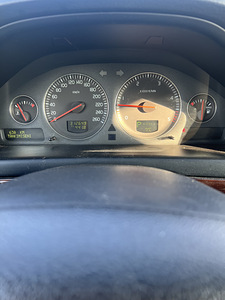 M: Volvo S80 2.4 D5 120kw (5 foto / 12)