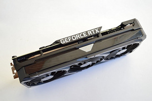 ASUS ROG Strix GeForce RTX™ 3070 8 GB Gaming (3 foto / 4)