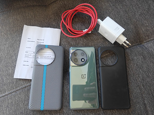 OnePlus 11 16/512Gb (2 фото из 5)