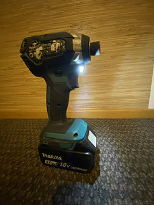 Makita DTD153 akulööktrell + 5Ah aku (4 foto / 5)