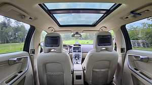 VOLVO XC60 I SUV (156) 2.4 D. 2010 (3 foto / 6)