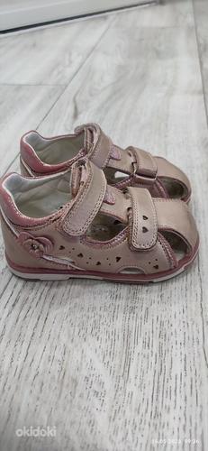Кожаная обувь для детского сада, размер 24 (фото #1)