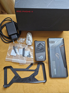 ASUS ROG PHONE II (ZS660KL) (2 foto / 3)