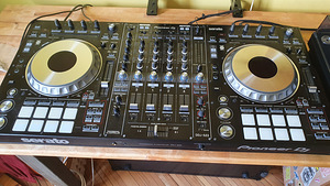 Müün Pioneer DDJ-SZ2+UDG kohvriga+ prodector dustcover (1 foto / 5)