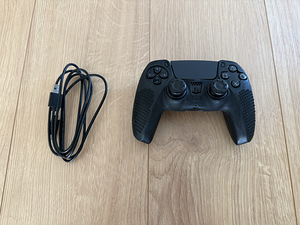 Playstation 5 Digital + 1 TB SSD m.2 + Playstation Portal (6 foto / 9)