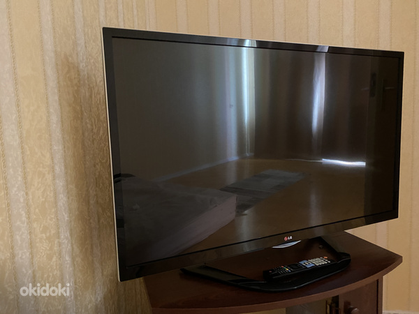 42-дюймовый 3D Smart TV с LED-телевизором со встроенным WiFi и техно (фото #1)