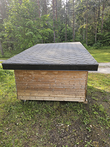 Soojustatud koerakuut varjualusega (3 foto / 3)