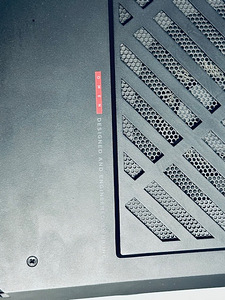 HP OMEN 17-cb0xxx (9 foto / 10)