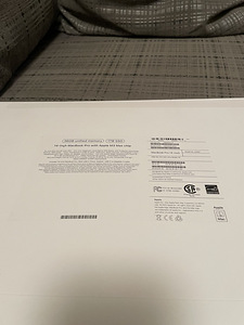 14 inch MacBook Pro Max 1TB with Apple M3 Max chip (2 foto / 4)