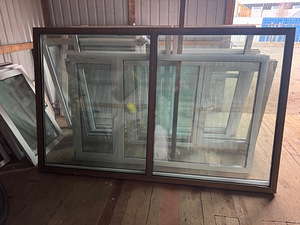 Двойной стеклопакет (дерево и пластик)