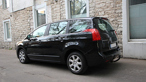 M/V Peugeot 5008 1,6 88kw 7 kohta (5 foto / 10)